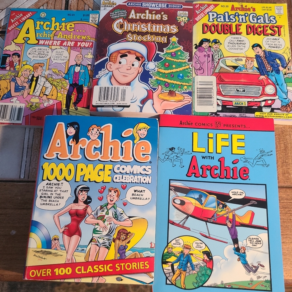 Archie Comics Collection Digest Lot Of 5, 1998, 1992, 2014, 2018 2024